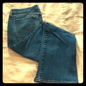 Bootleg cut new condition jeans